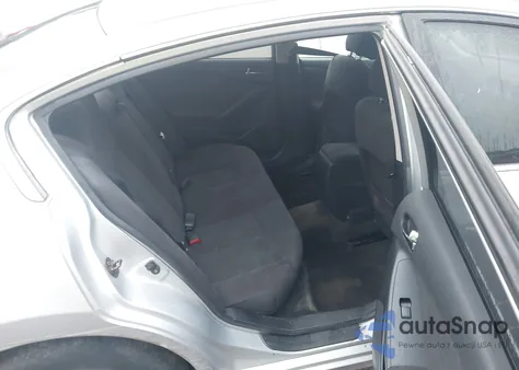 2010 Nissan Altima 2.5 S z USA, uszkodzony, nr VIN 1N4AL2AP0AC142759